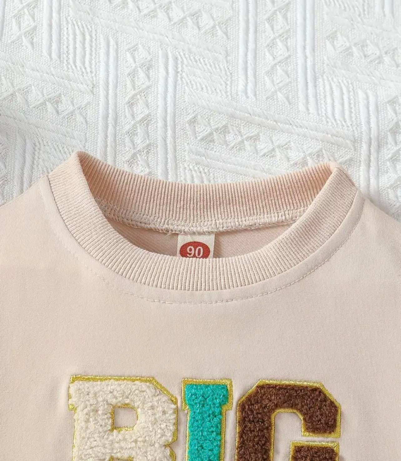 Baby announcement big brother   Beige crew neck jumper with "Big Bro" lettering