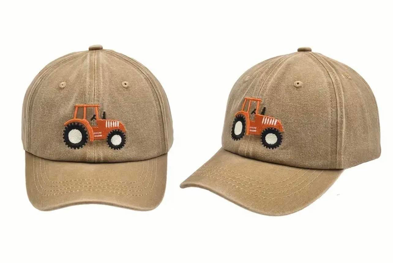 Close-up of the retro tractor design on the vintage washed baseball cap for kids.