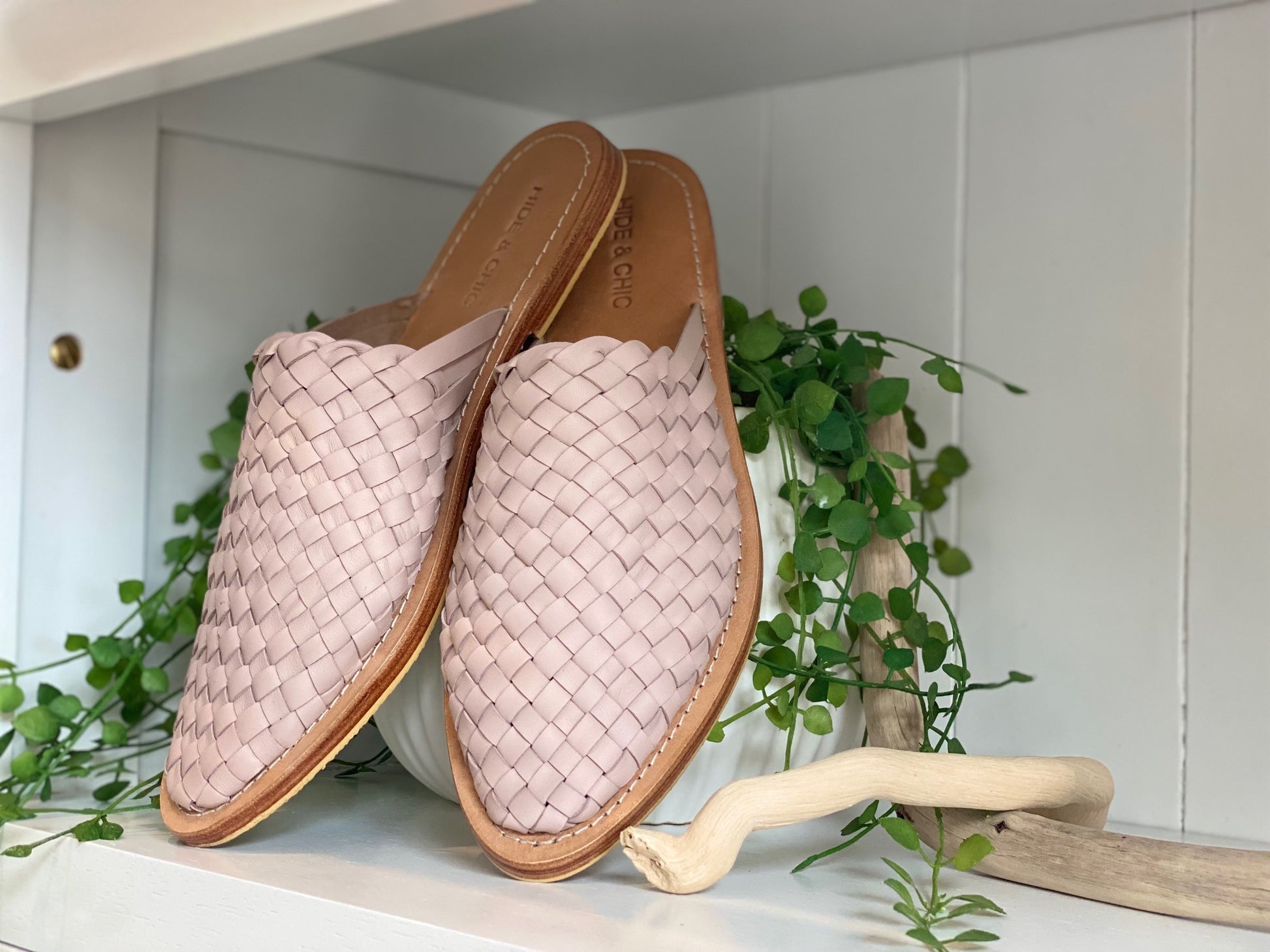 Iris Leather Woven Loafer Slide in Rose