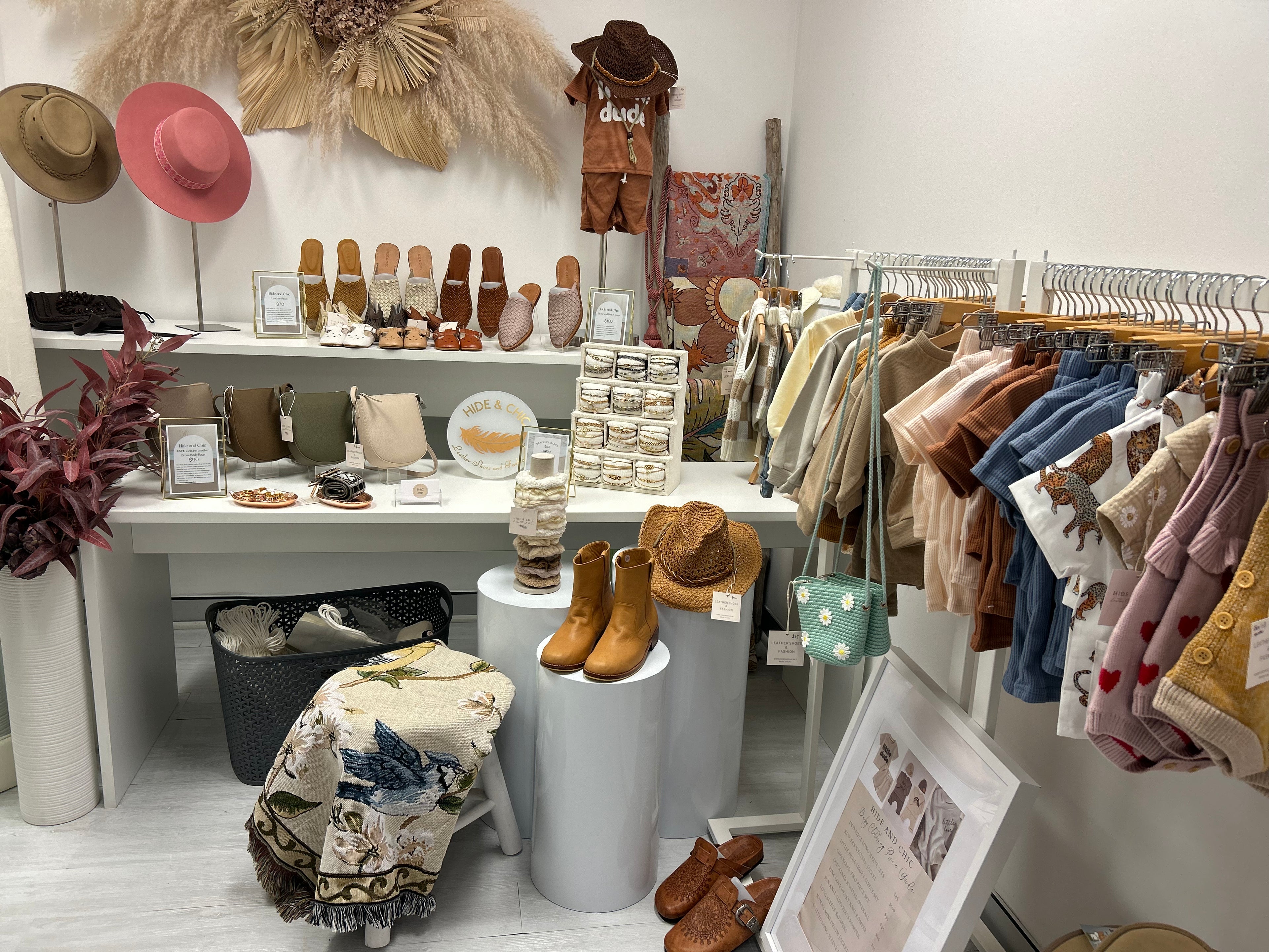 Julia and Renae Hide and Chic Pop up Shop